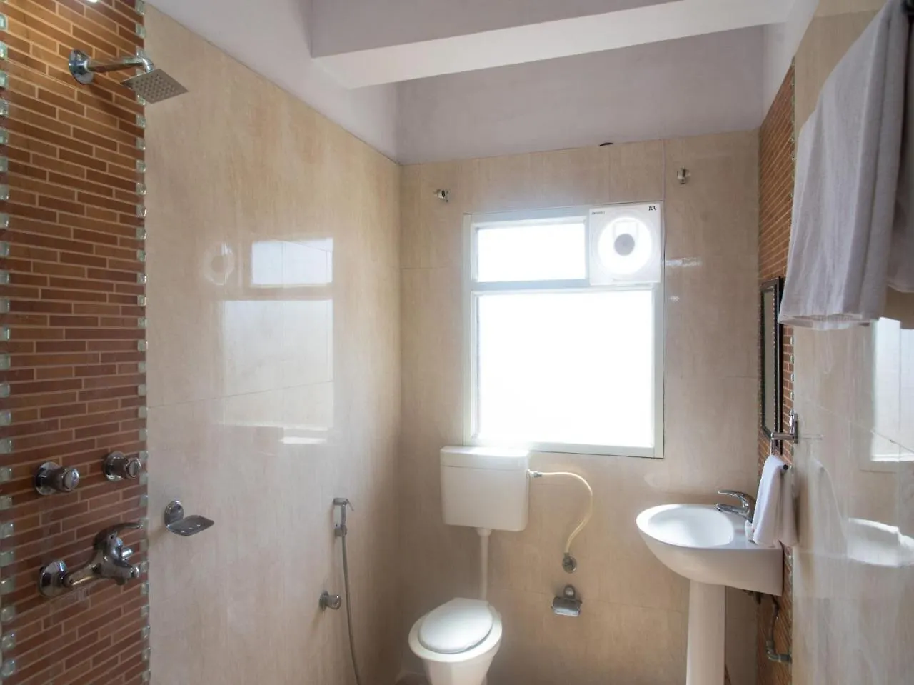 Oyo 12250 Home Kesar Vilas Near Trident Udaivilas أُودايبور الهند
