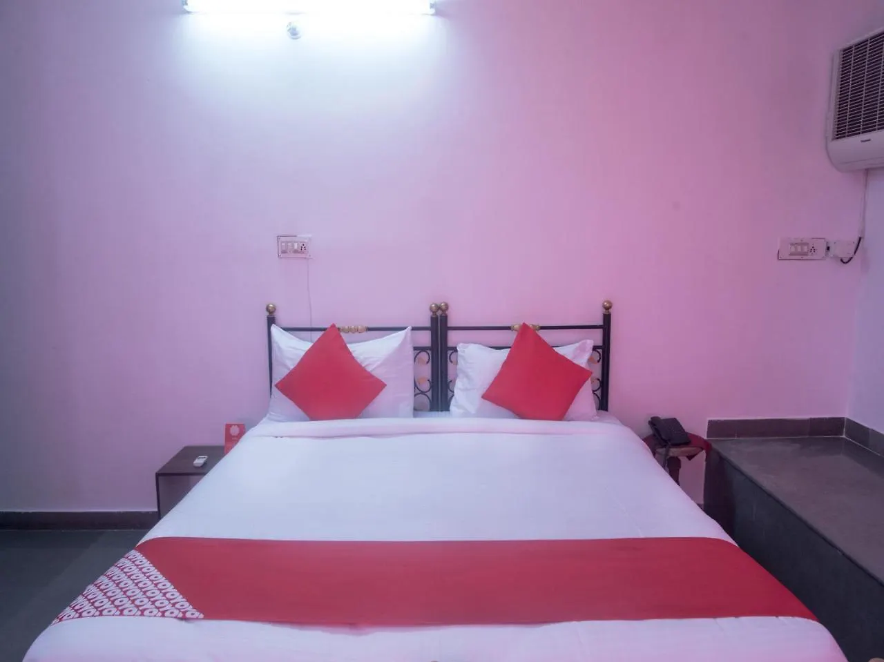 شقة Oyo 12250 Home Kesar Vilas Near Trident Udaivilas أُودايبور