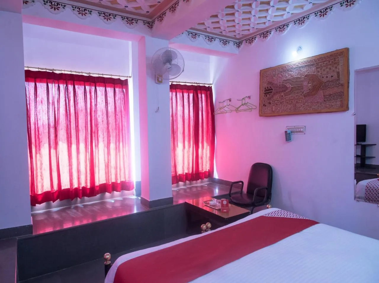Oyo 12250 Home Kesar Vilas Near Trident Udaivilas أُودايبور شقة